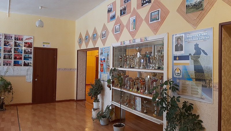 Фойе школы